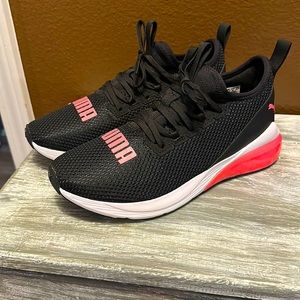 Women’s puma tennis shoes